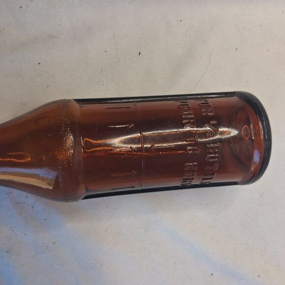 Lot of 2 Vintage Amber Glass Bottles 32oz & 1949 Beer Bottle w/ Original Cork - Picture 6 of 9